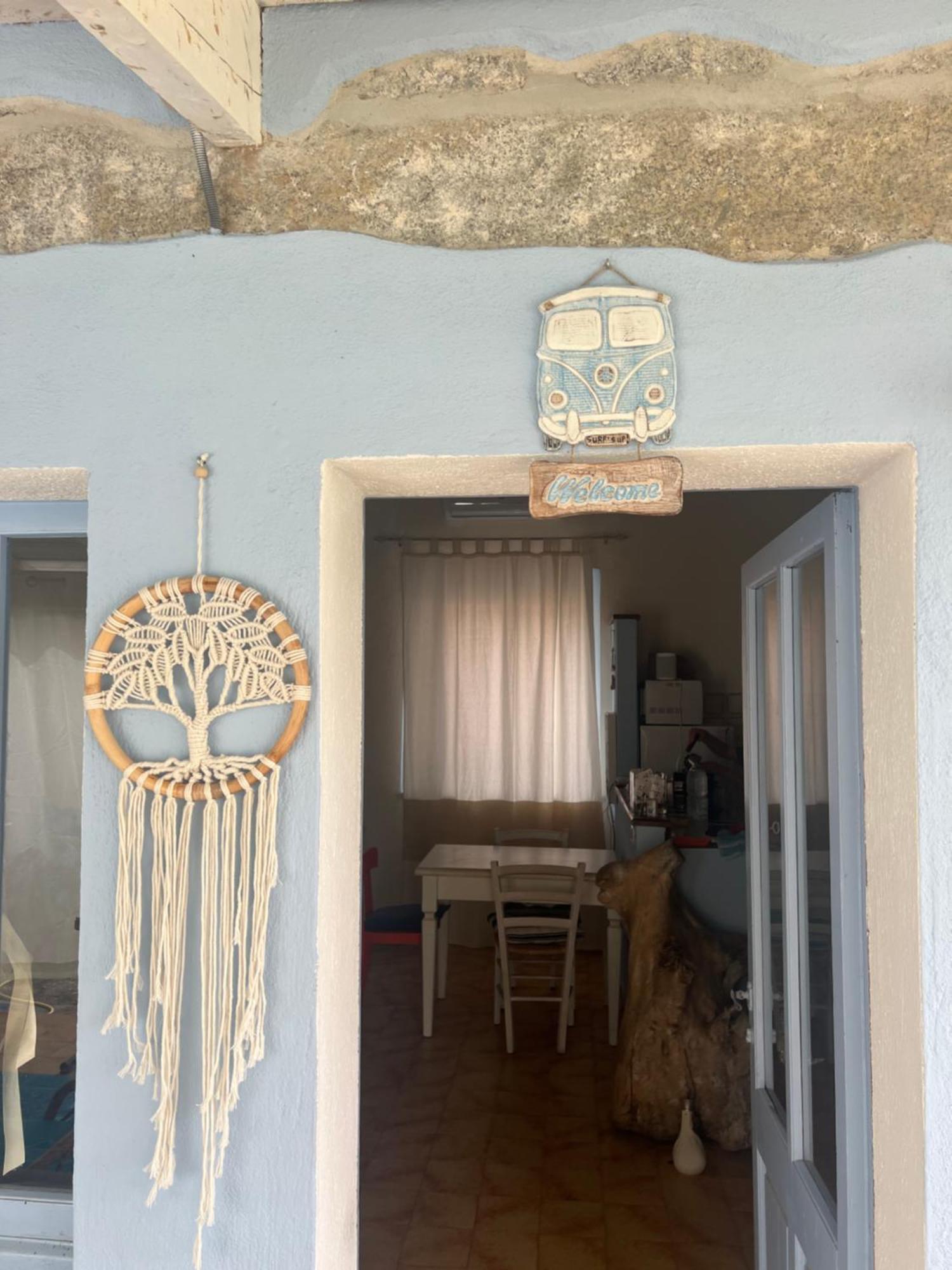 Lo Stazzo Di Wally Hostal Porto Pollo Exterior foto